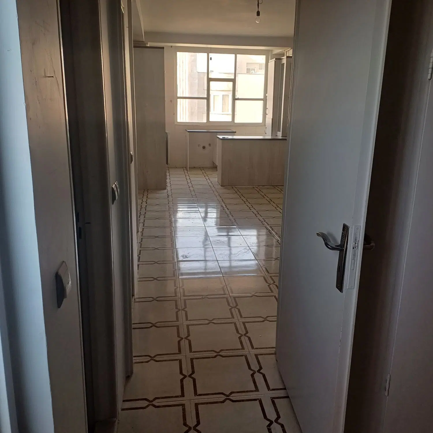 اجاره آپارتمان ۶۰متری طبقه چهارم بااسانسور