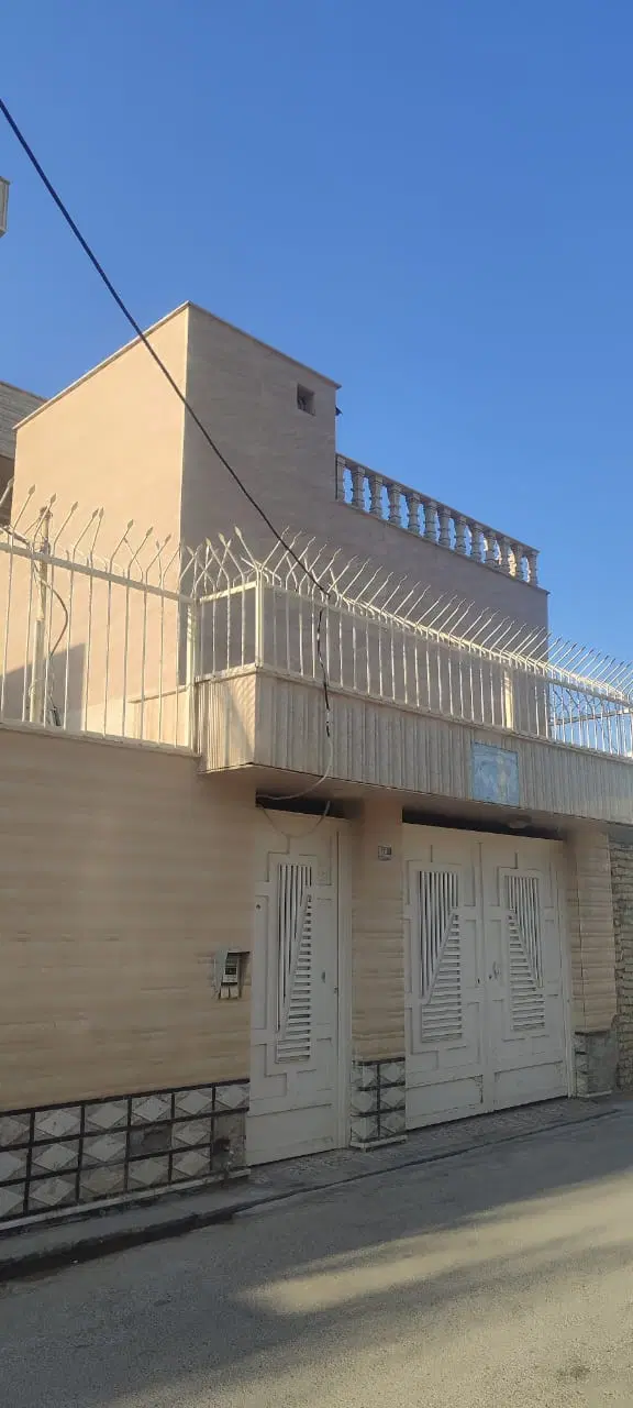 فروش خونه دوطبقه در خیابان رزمندگان