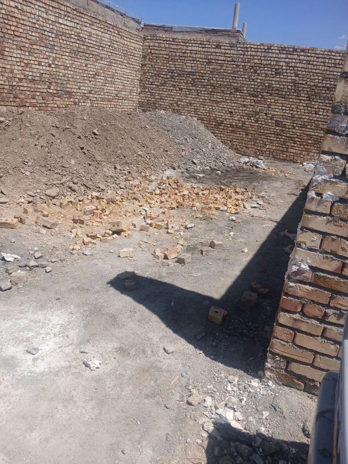 زمین ۱۰۵ متر همت ۴ کوچه اسفالت