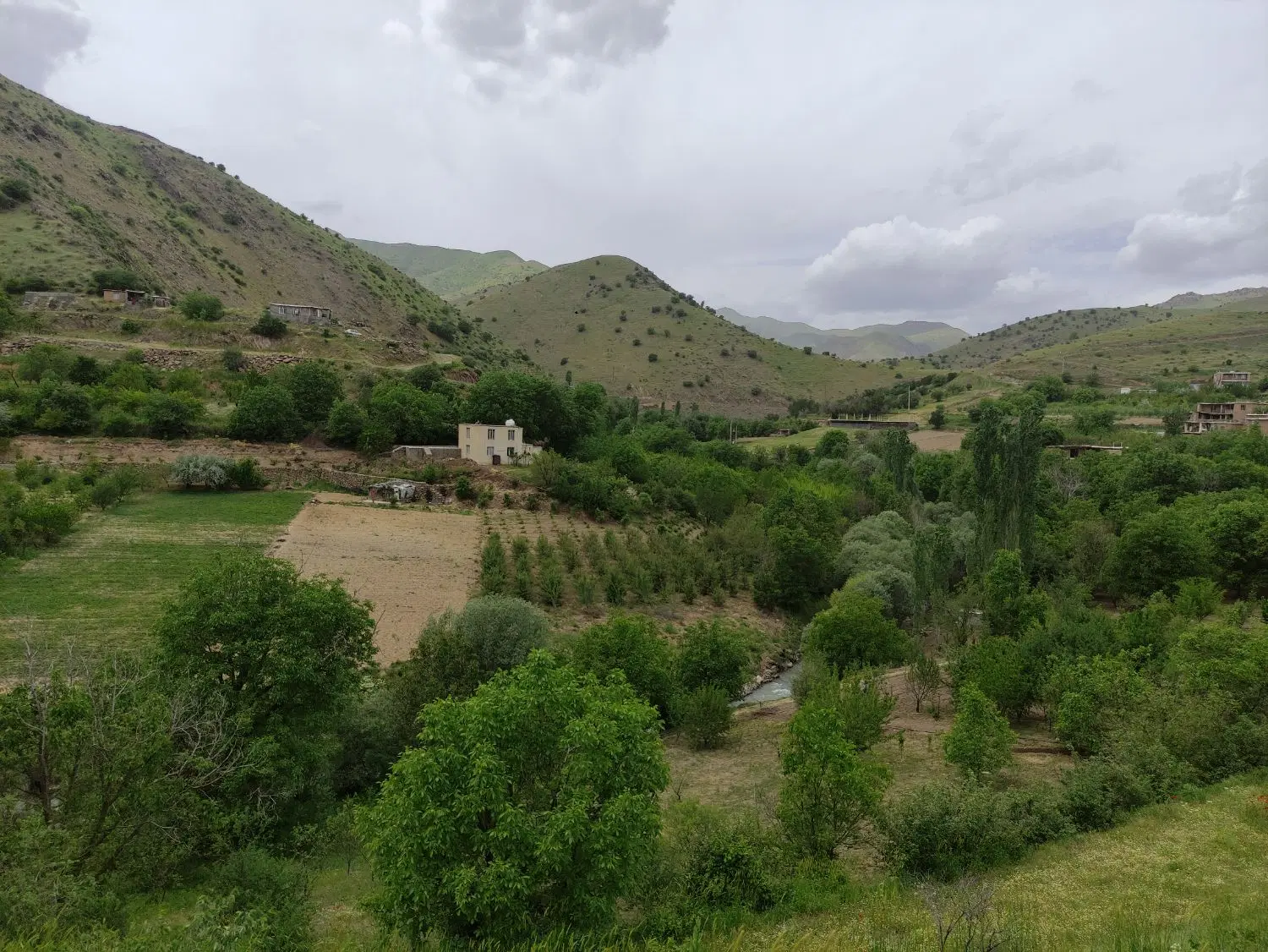 باغ ۴۸۰۰ متری