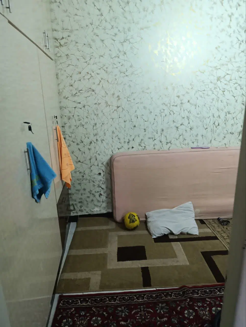 منزل ۵۵ متری همکف راه جدا