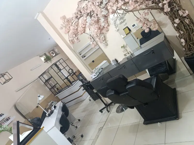 اجاره لاین ناخن لاین مژه لاین فشیال