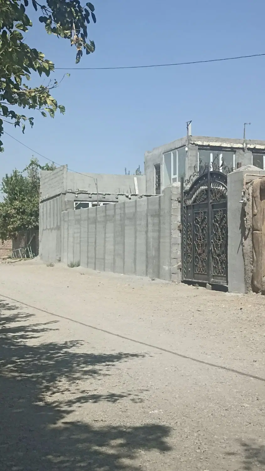 ویلا  نمیه ساز امتیازات کامل داخل بافت