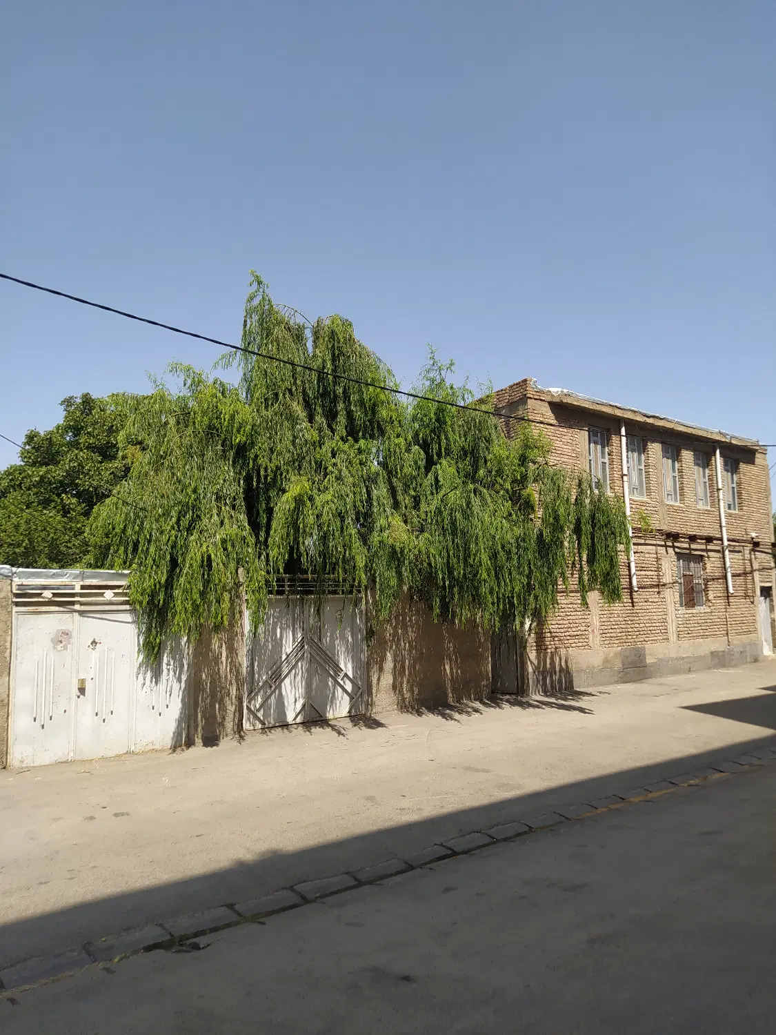 خانه، مرکز شهر نمین ۳ نبش بر ۲۳ ویو ابدی