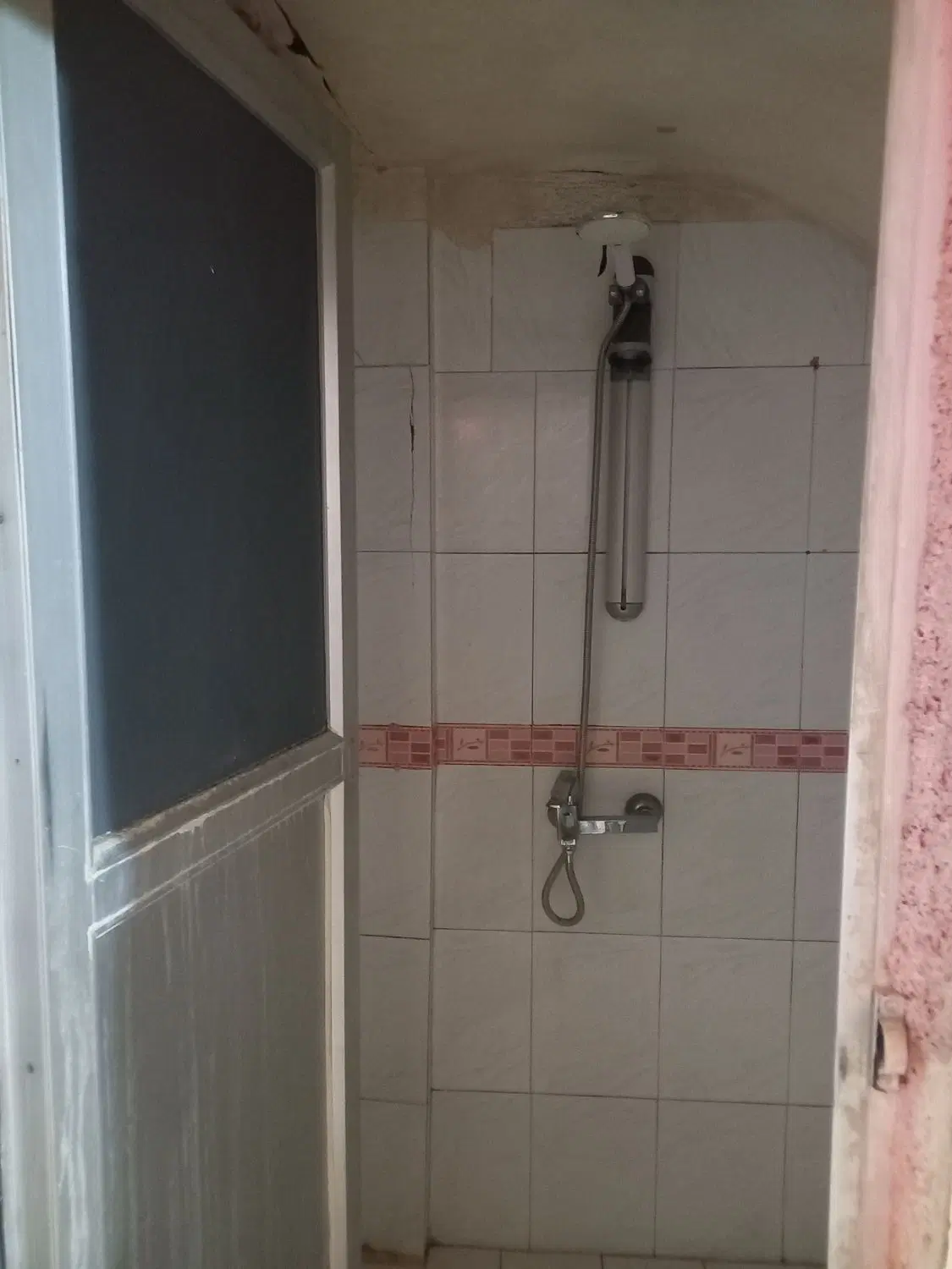 اجاره زیرزمین ۷۰ متر با حیاط خلوت