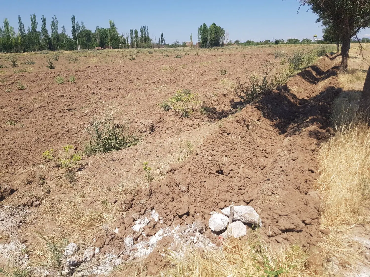 دوهزار متر  زمین سند تک برگ