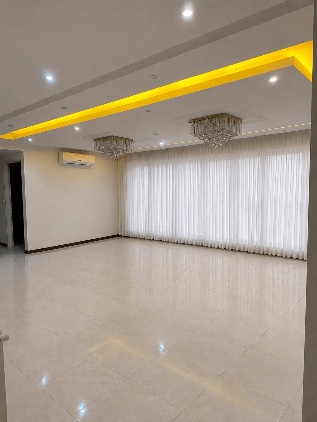 95متری سازنده بنام