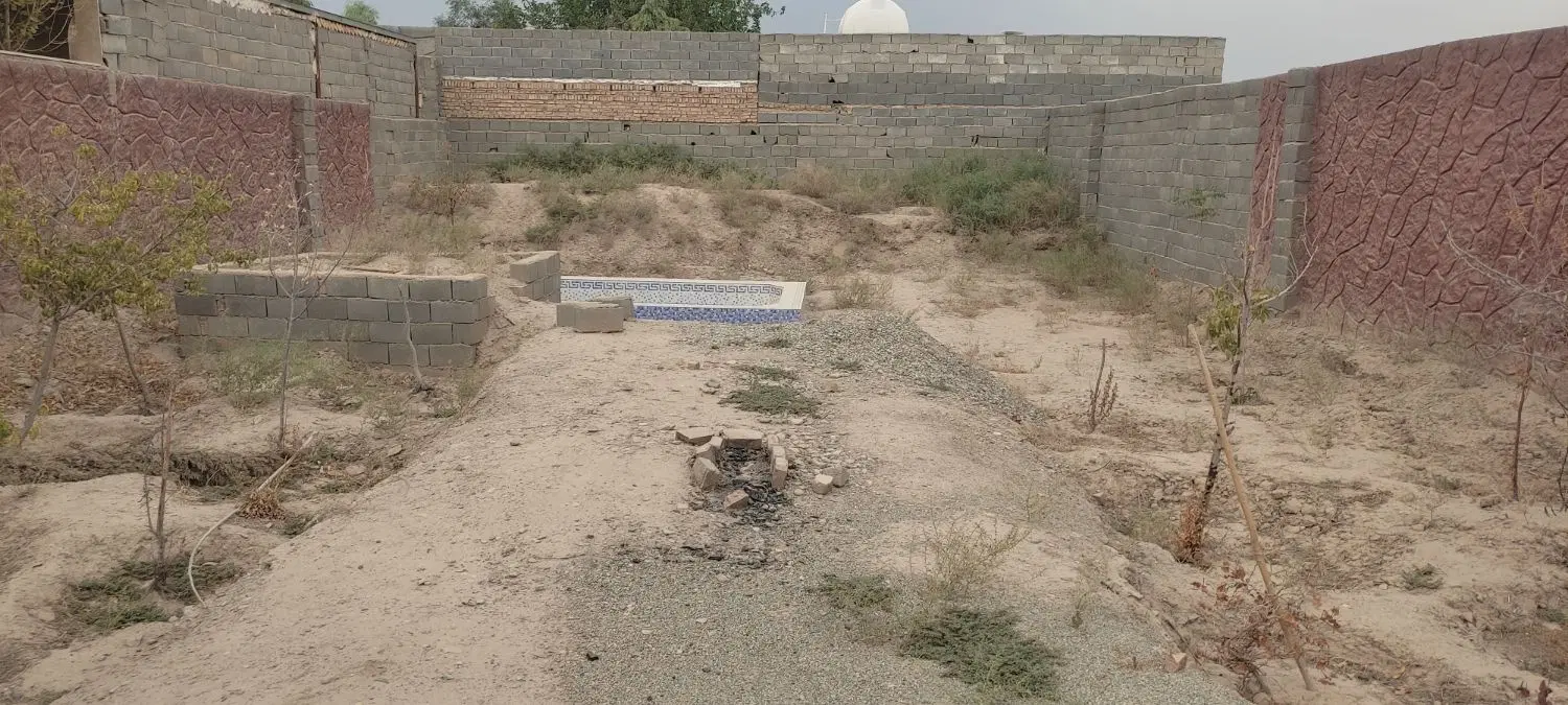 باغچه چهاردیواری