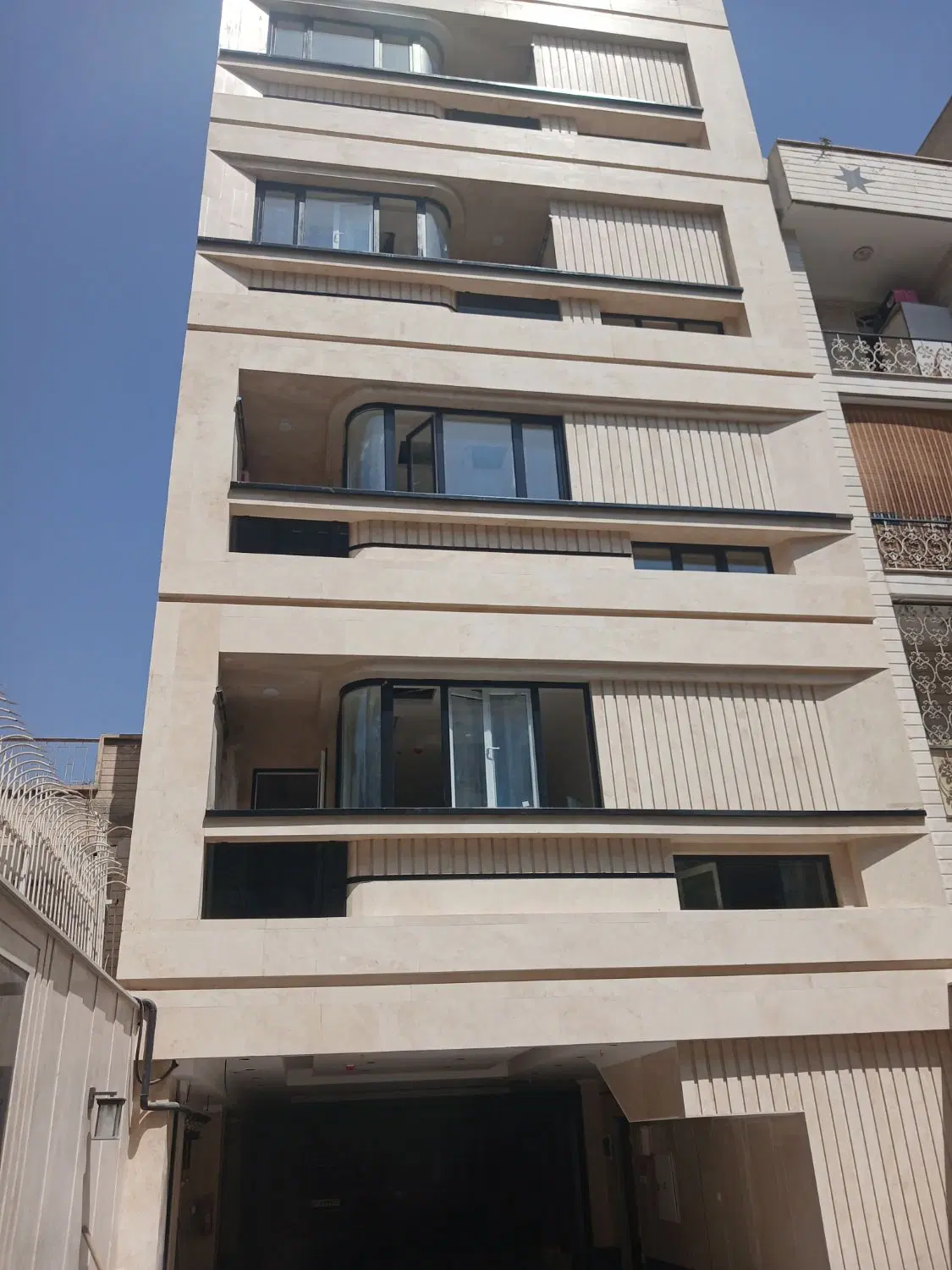 ۱۲۵ متر نوساز طبقه اول
