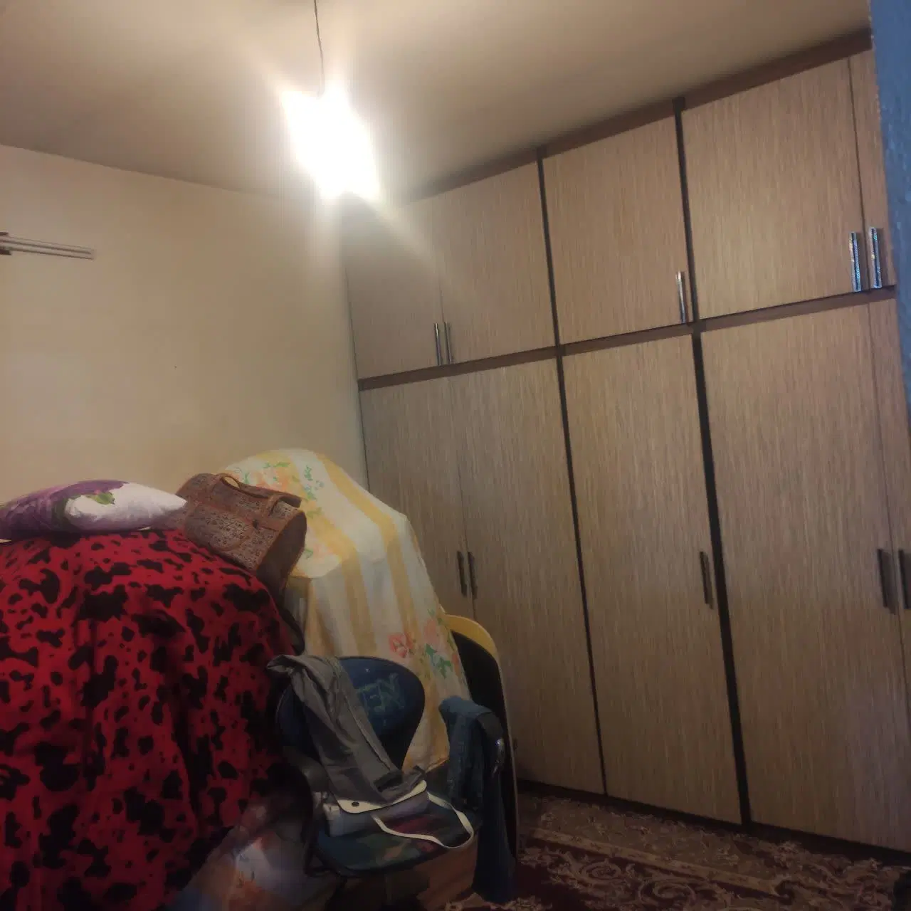 خانه دوطبقه ویلایی طبقه دوم رهن و اجاره داده میشود