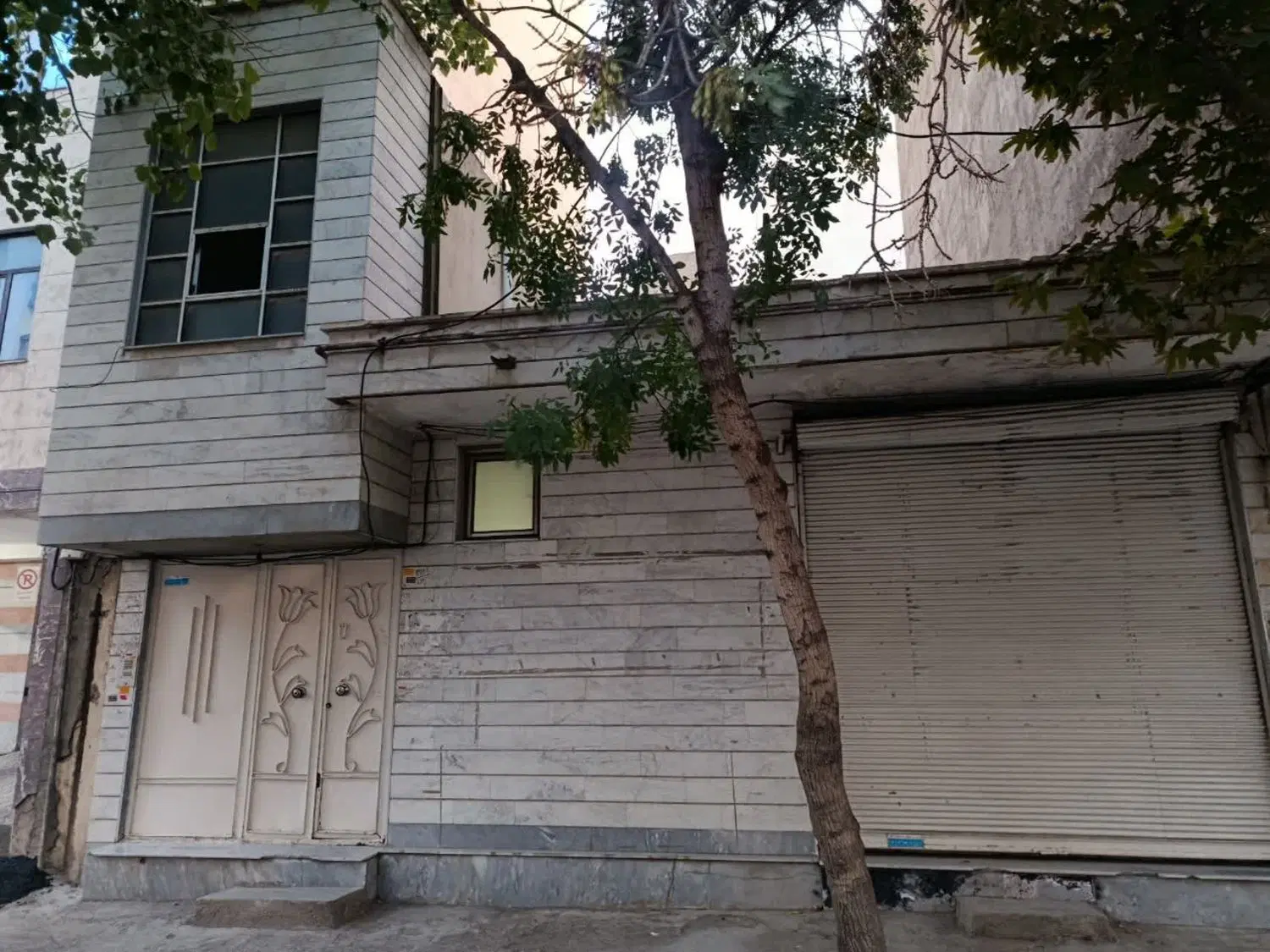 خانه ویلایی کلنگی در خیام شمالی
