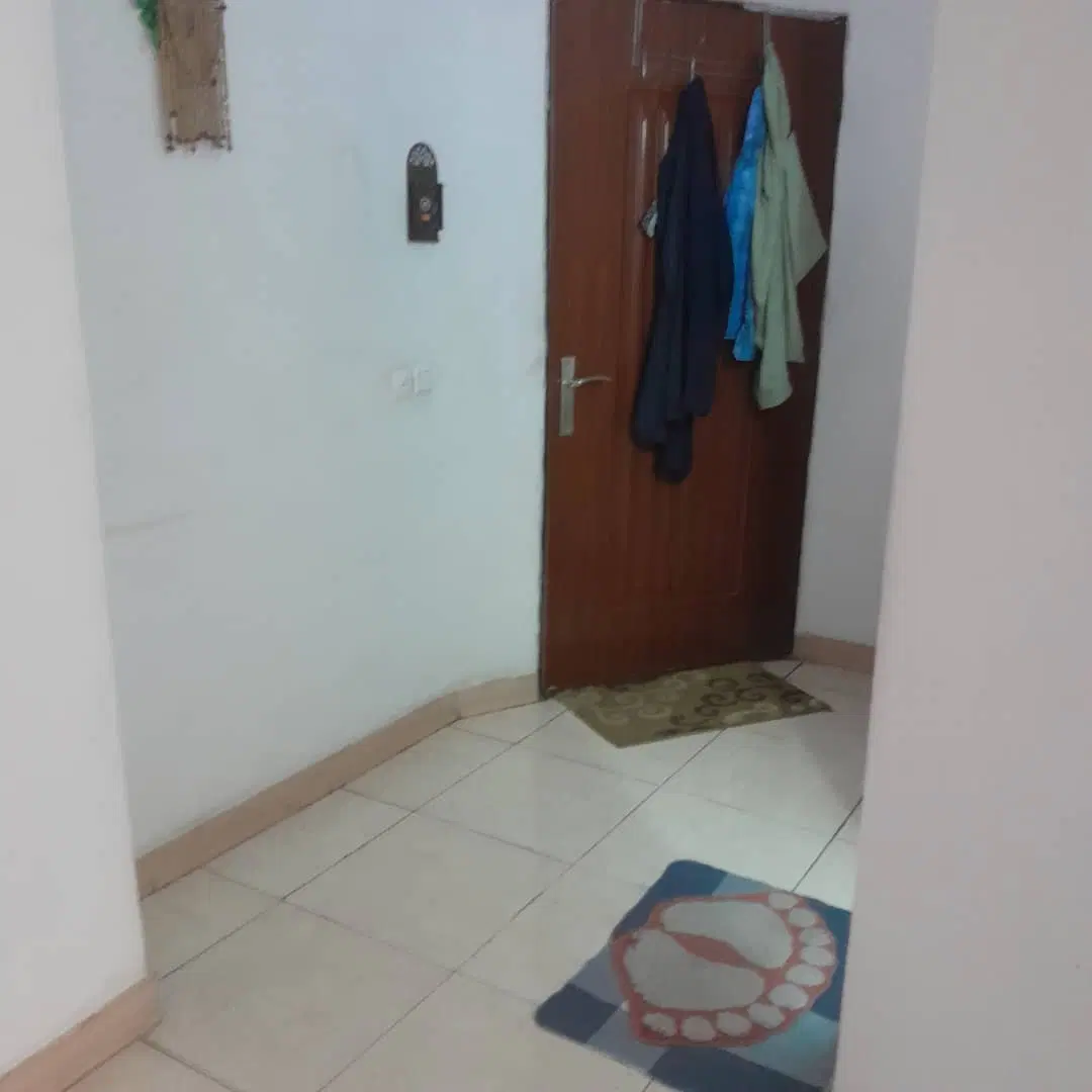 آپارتمان ۸۶ متری واقع شهرک کمالشهر