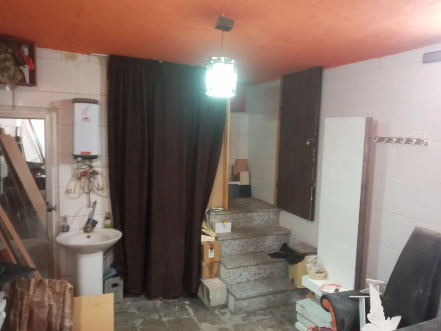 سویت مسکونی تجاری لب خیابان