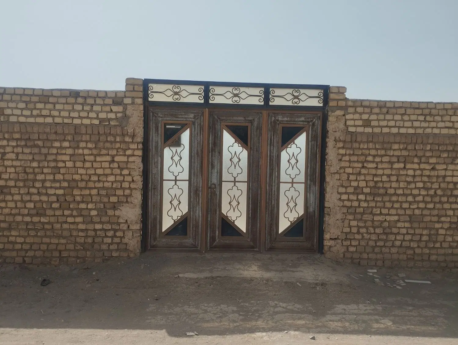 زمین چهار دیواری مزرع نو