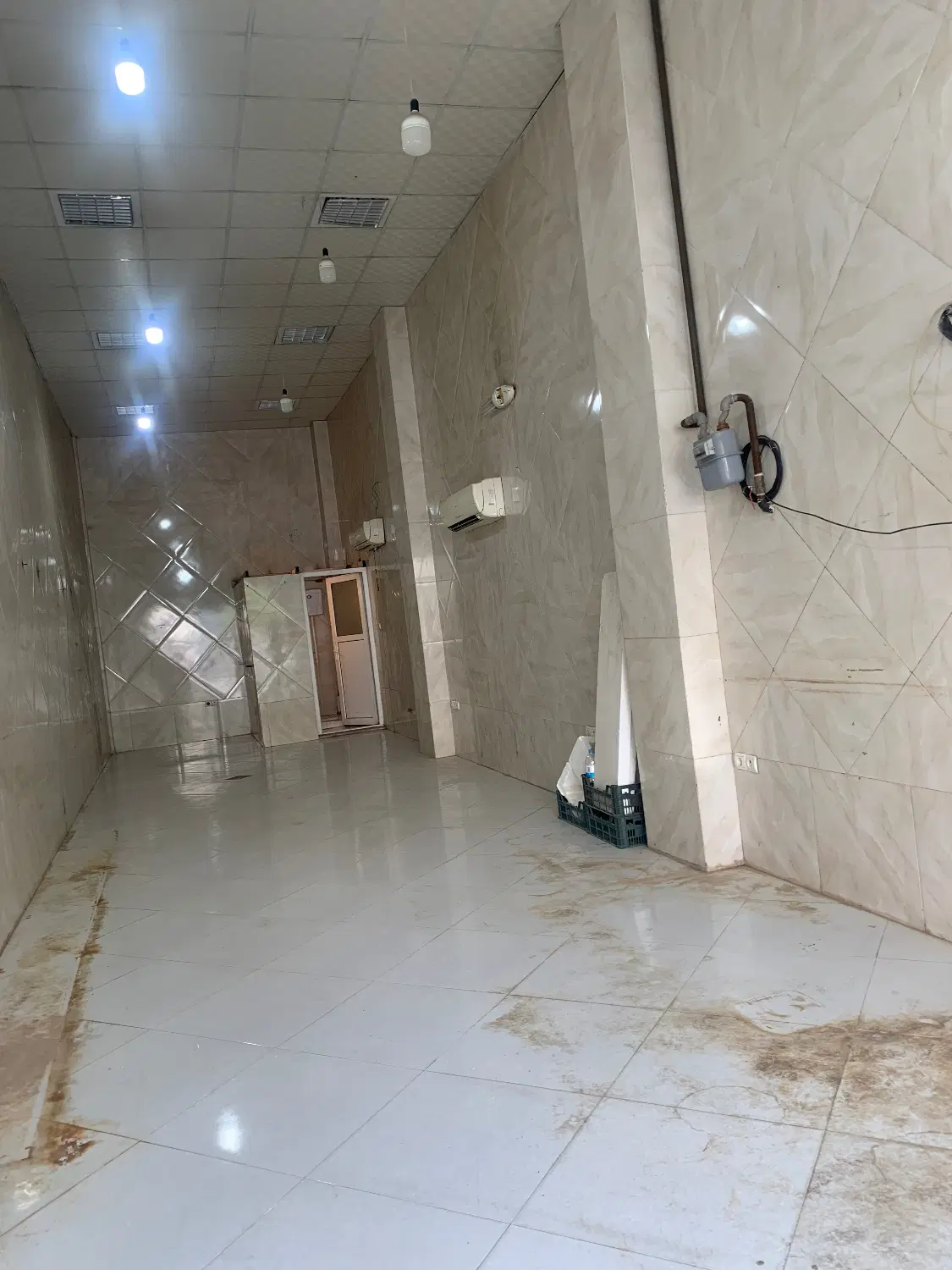 اجاره یک باب مغازه ۶۰ متری در سروازاد