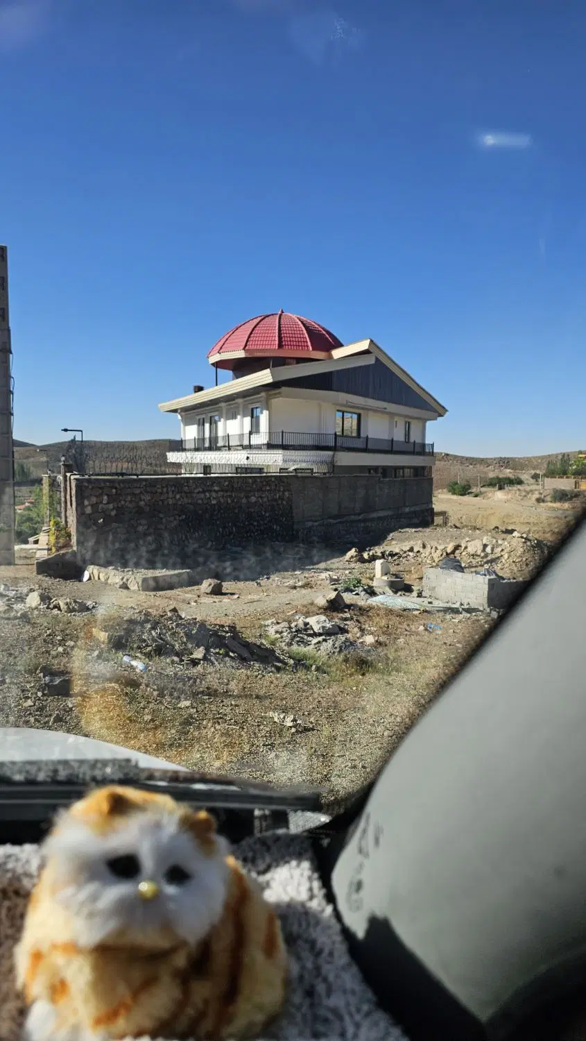 خانه دو نیم طبقه ۹۵ متر حکمت شمالی ۸متر بهر