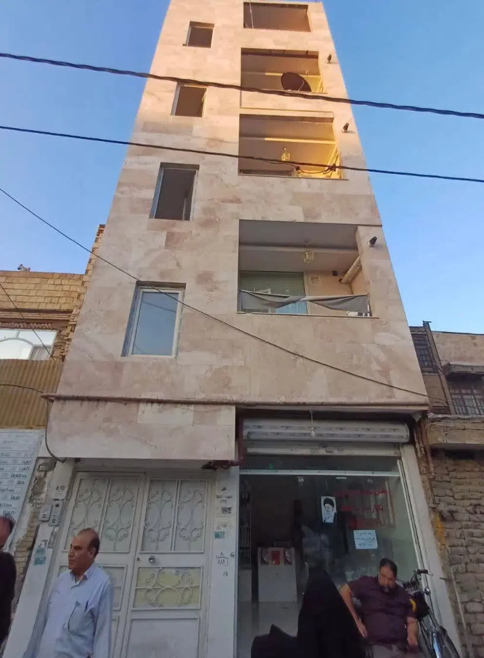 آپارتمان ۱۰۳ متری ۲ خواب