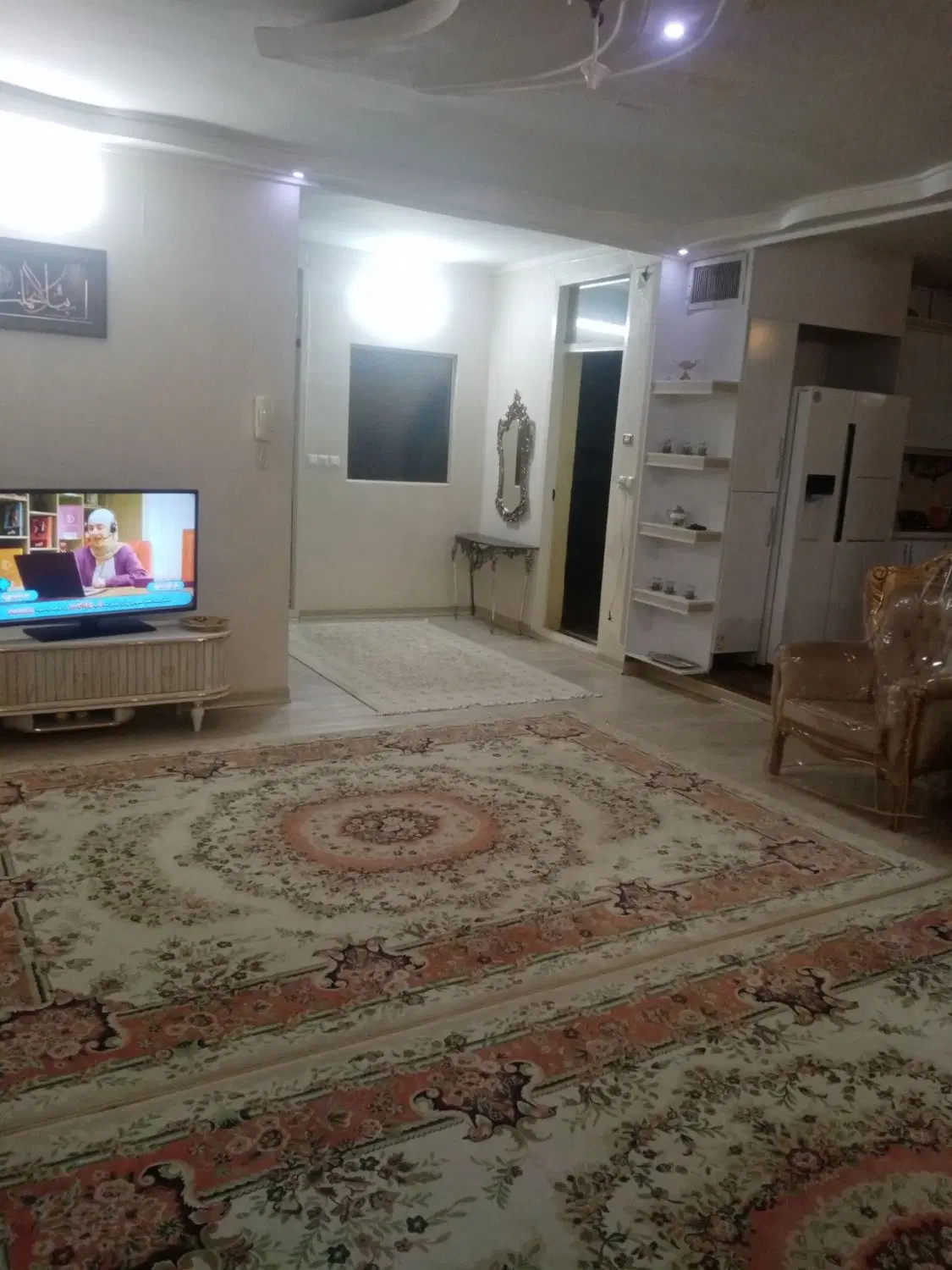 اجاره طبقه همکف شریعتی حکمت