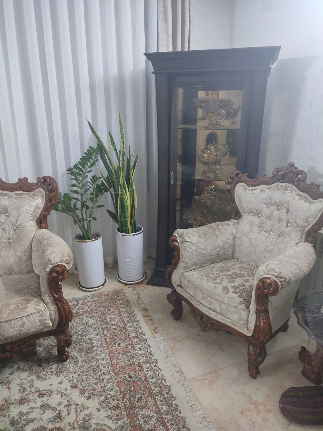 فروش یکجا ۶ واحد.مغازه و زیرزمین در نوروزیان