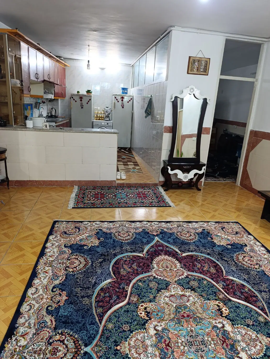 طبقه اول دربست
