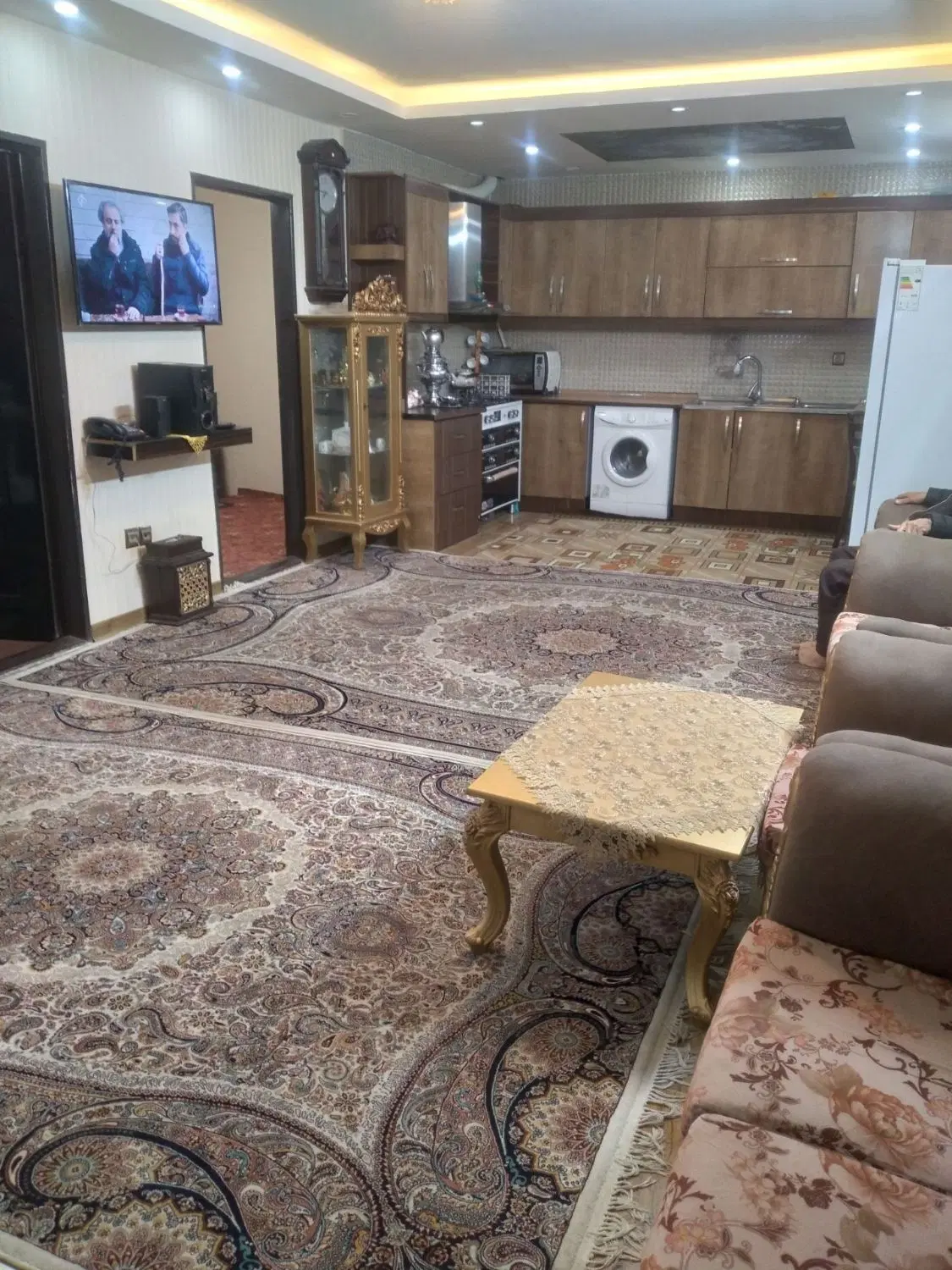 اپارتمان ۷۵متری دوخوابه تاپ لوکیشن