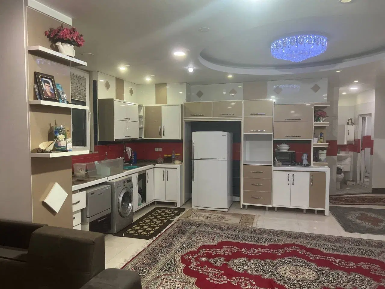 آپارتمان ۱۶۰ متری شیک سه خوابه  _ رهن کامل _ ریشهر