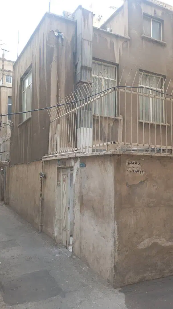 ۷۰ متر سبلان جنوبی قابل سکونت