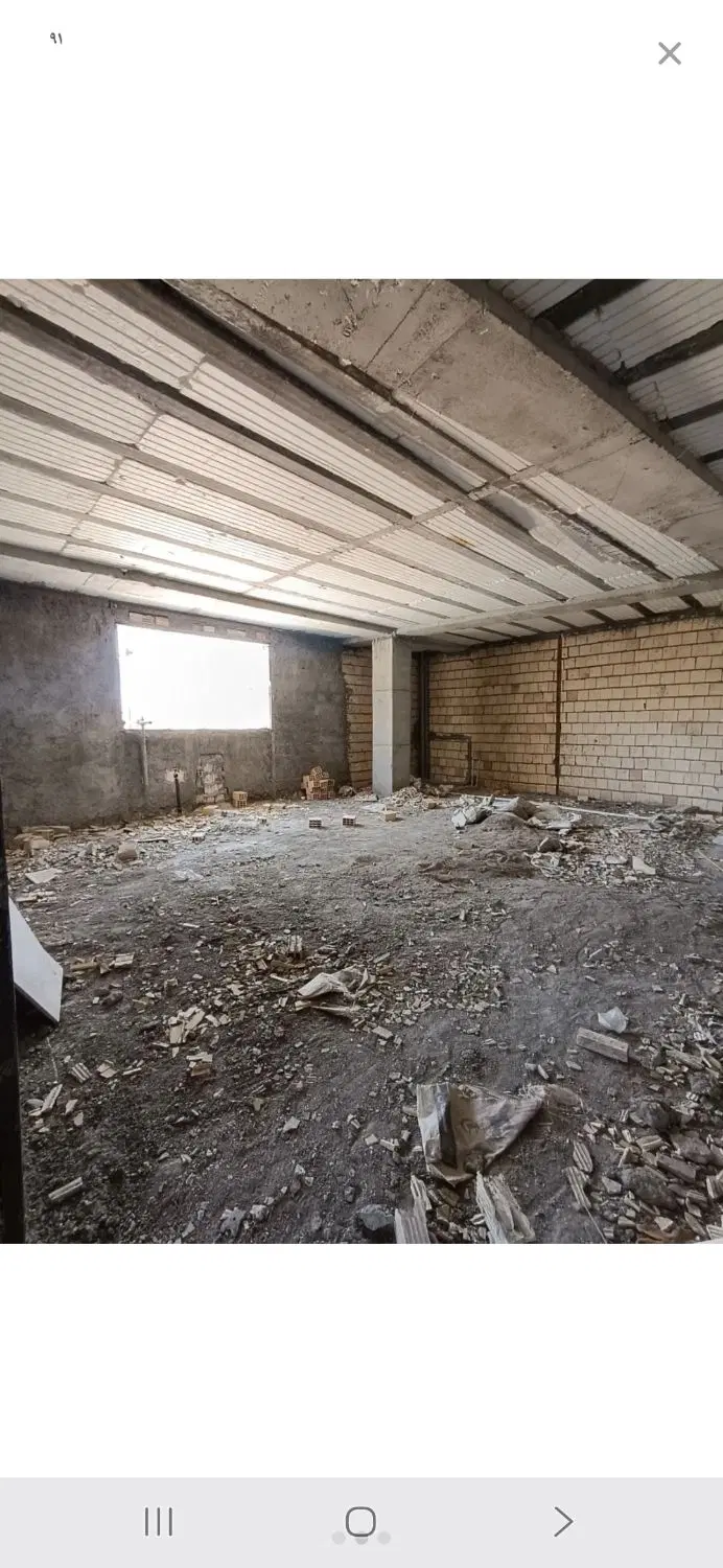 واحد ۱۴۴ متری۳ خواب روبنما نبش خیابان ۲۰ و۱۲ متری