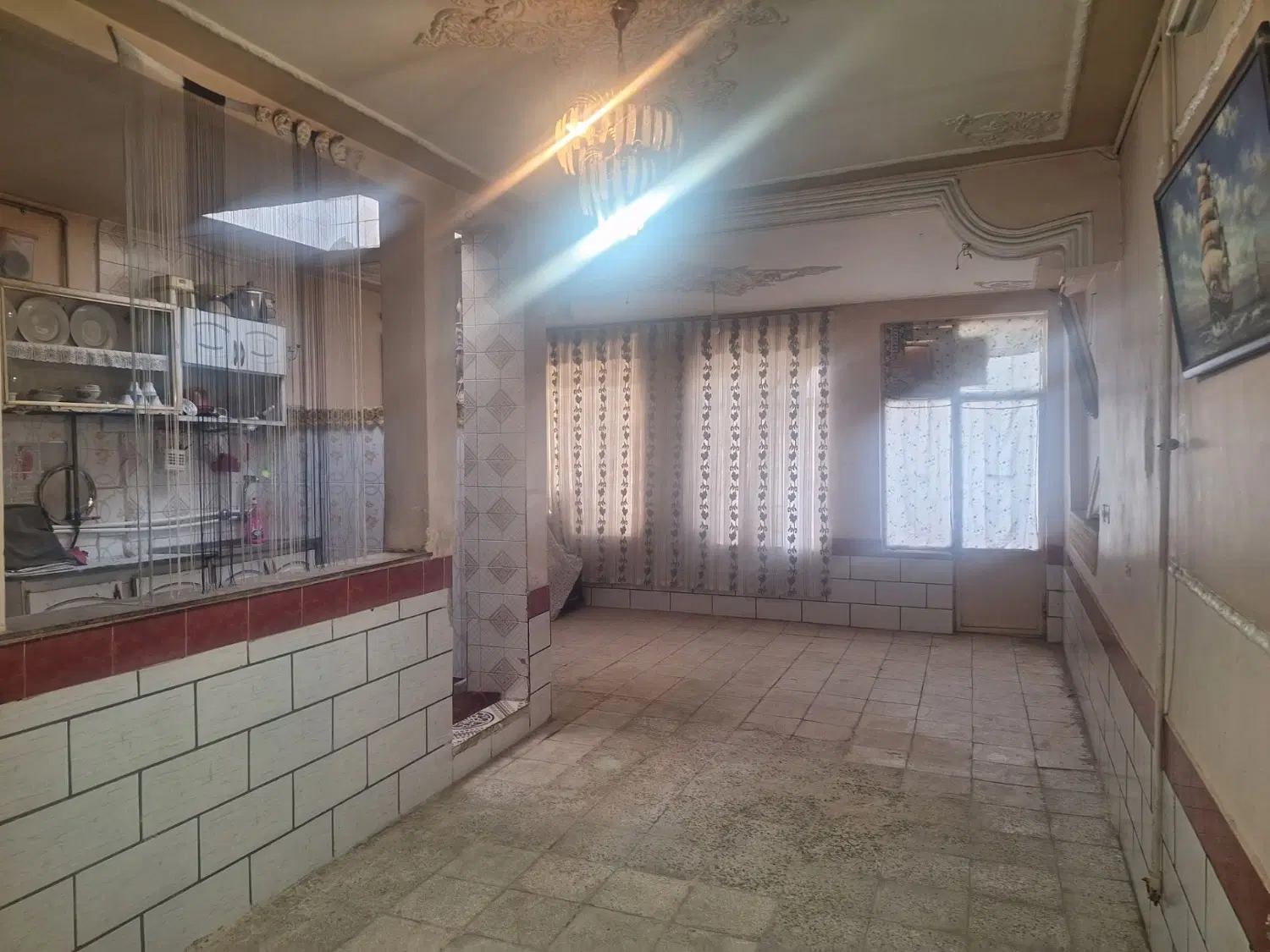 ملک دوکله میدان نقابشک