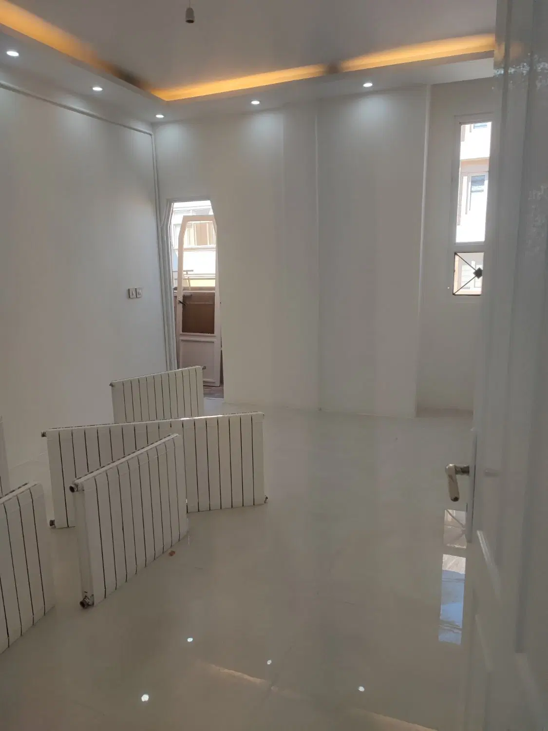 ۱۲۷ متر طبقه ۳ تکواحدی آسانسور صیاد ۴