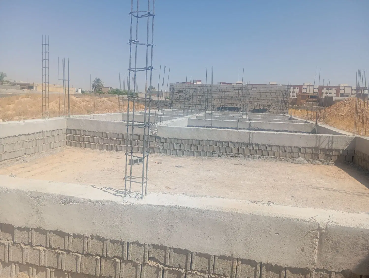 زمین به متراژ ۲۳۰متر
