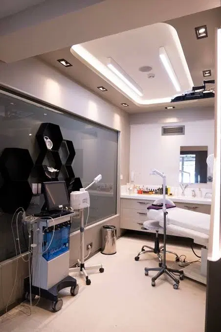 اجاره اتاق به لاین فیشیال_اسپا دارای کلاینت