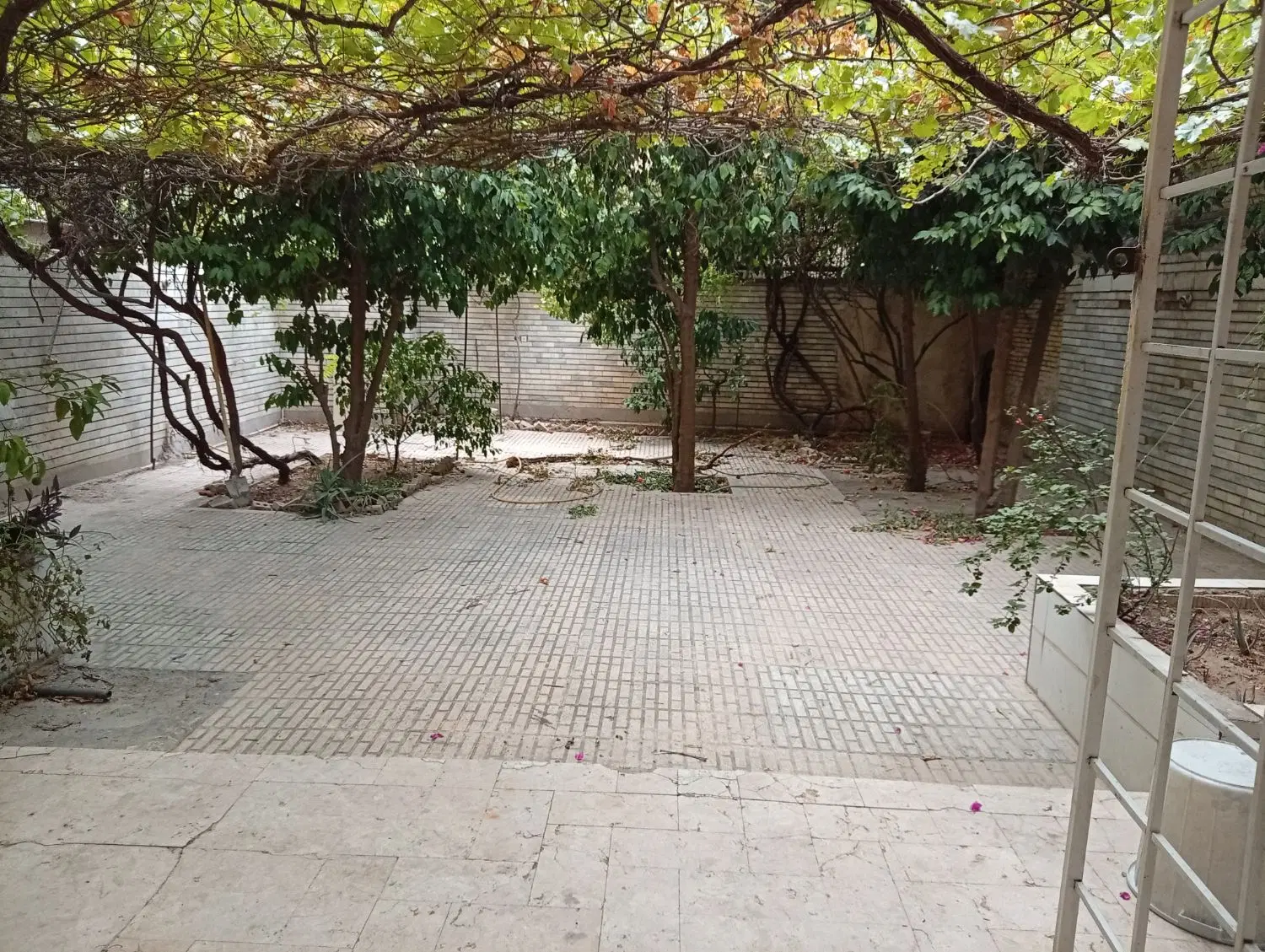 فروش فوری منزل ویلایی