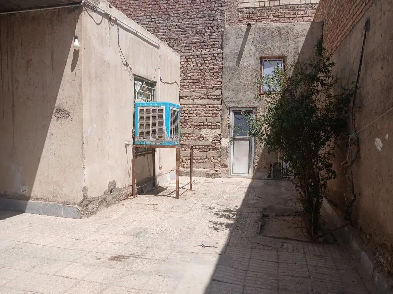 منزل ویلایی خیابان رجایی 21