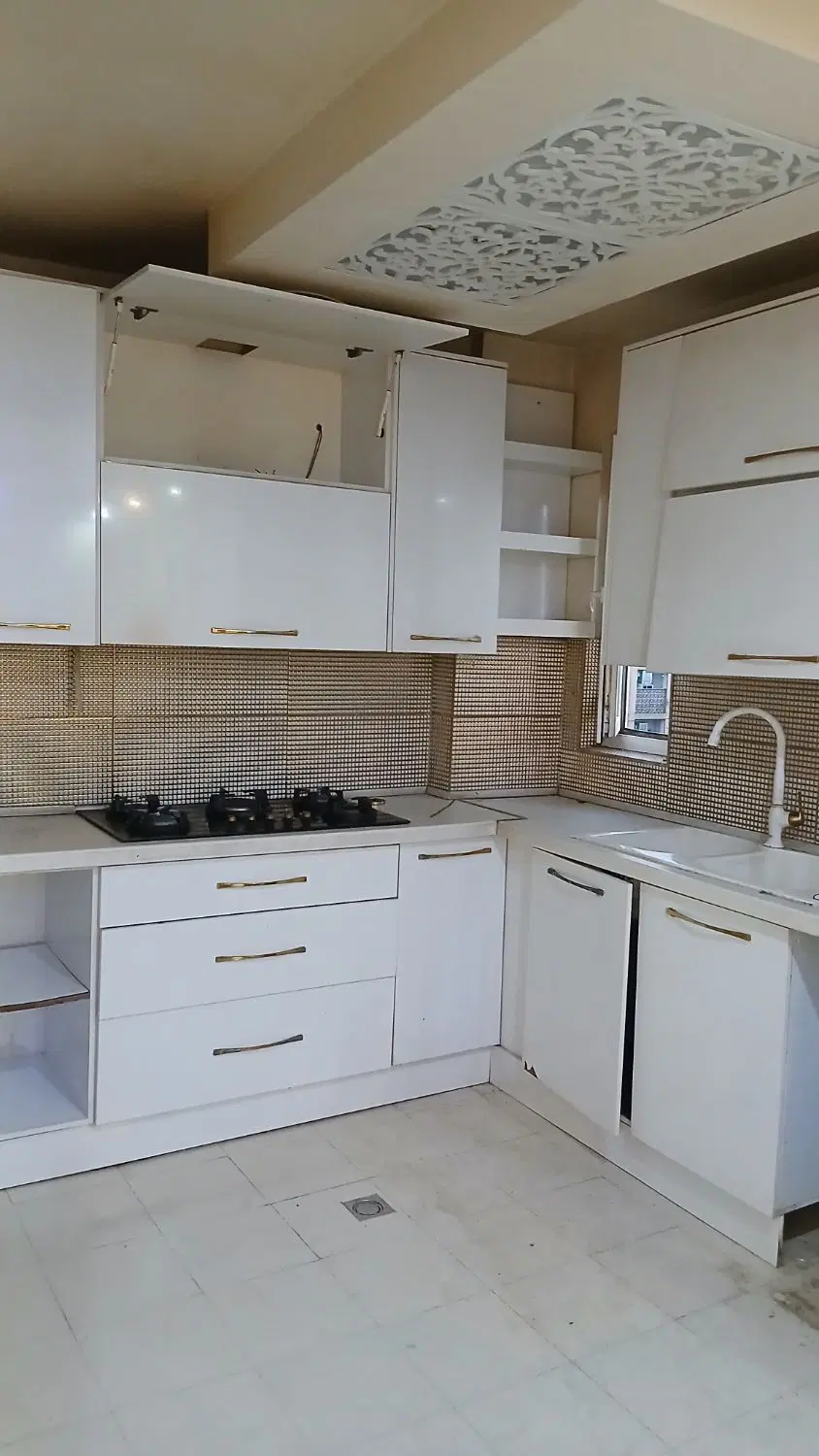 واحد 77 متری شهرک جهان نما