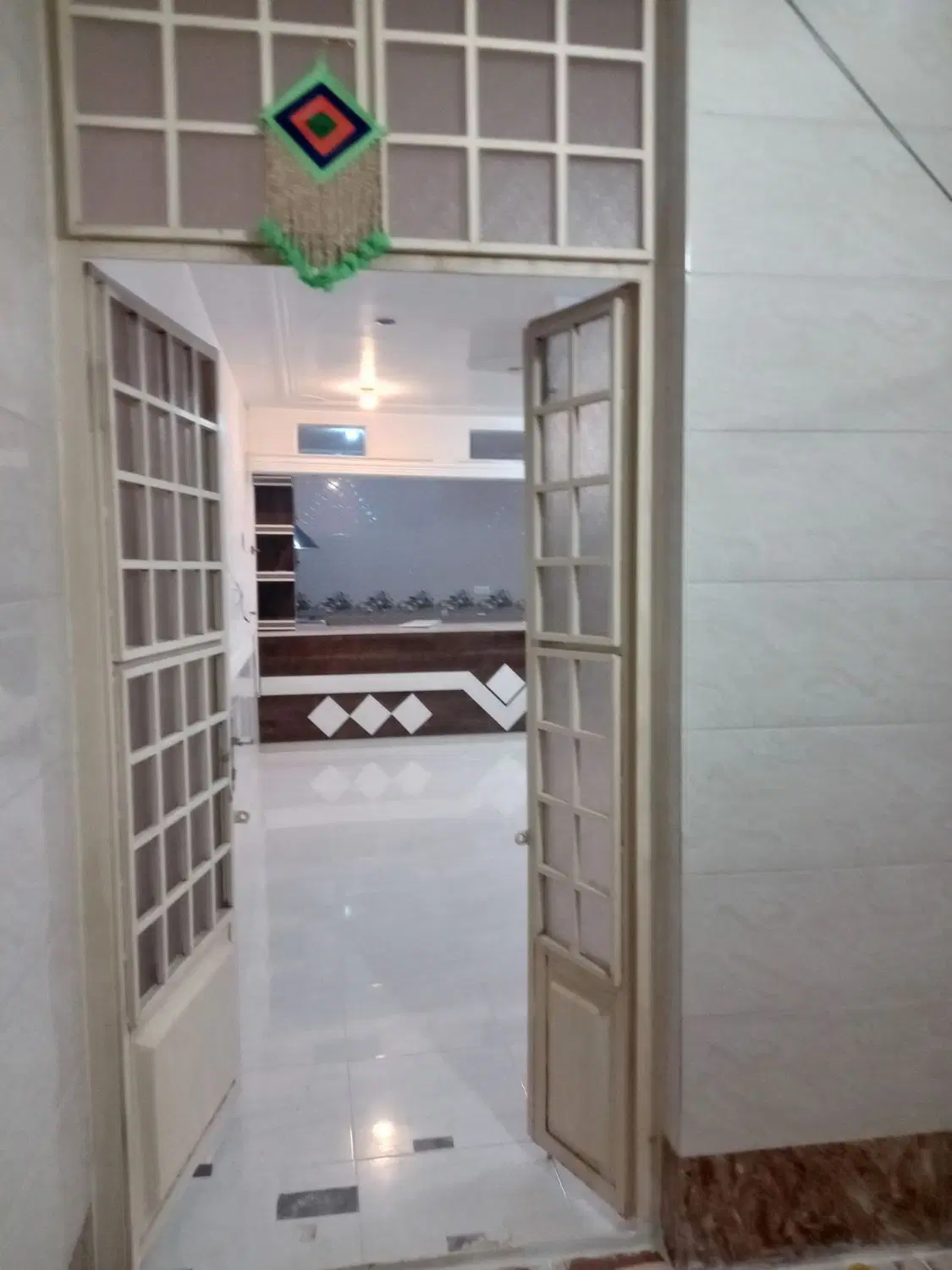 اجاره خانه طبقه اول پارکینگ موتور تک خواب