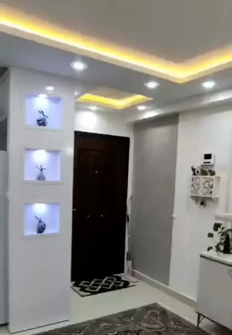یک واحد حدودا90متری در فاز2ارتش شیک و تمیز