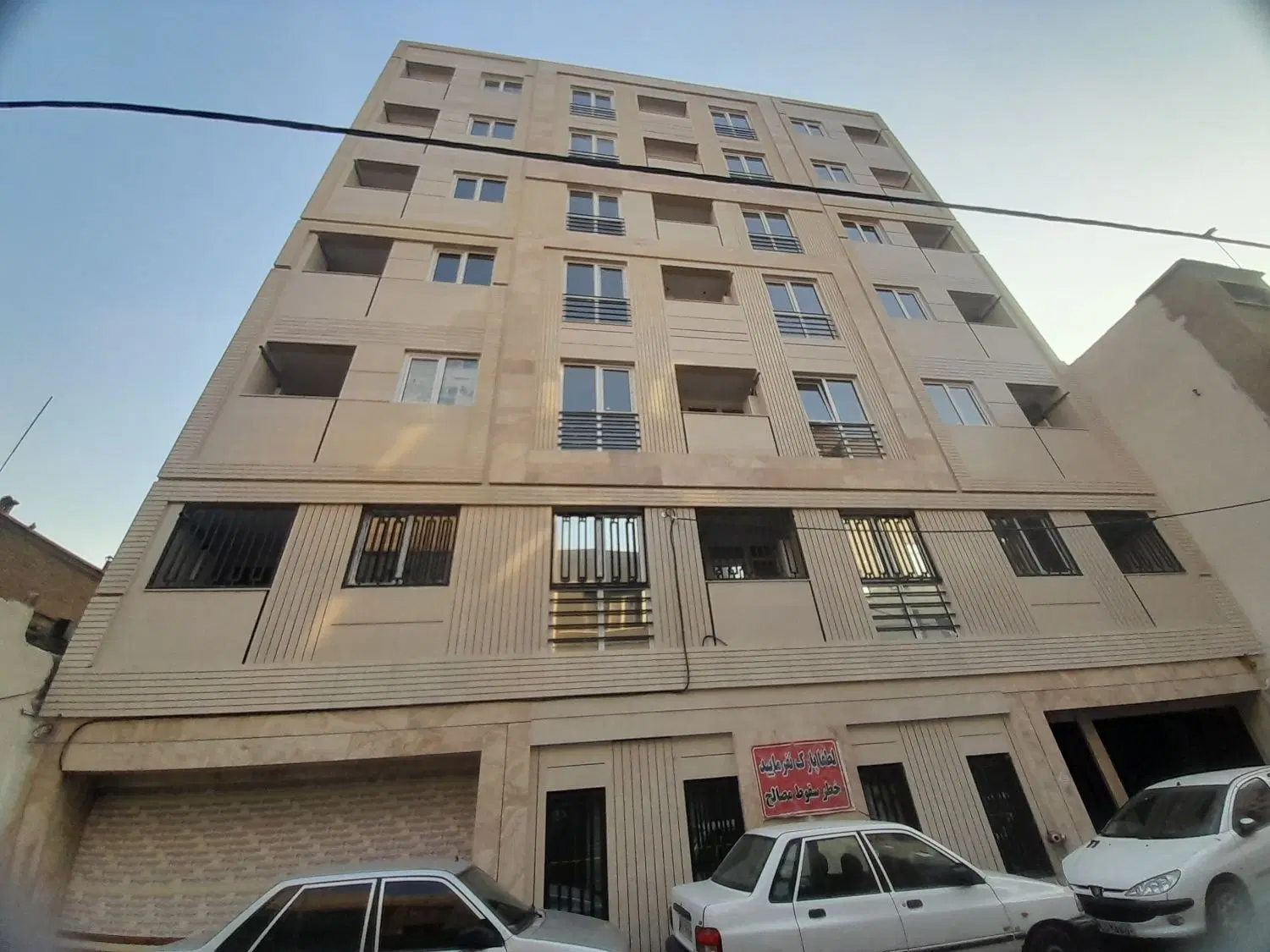 آپارتمان نوساز کلید نخورده