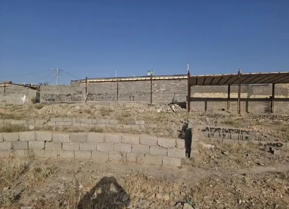 زمین ۱۲۵ متری