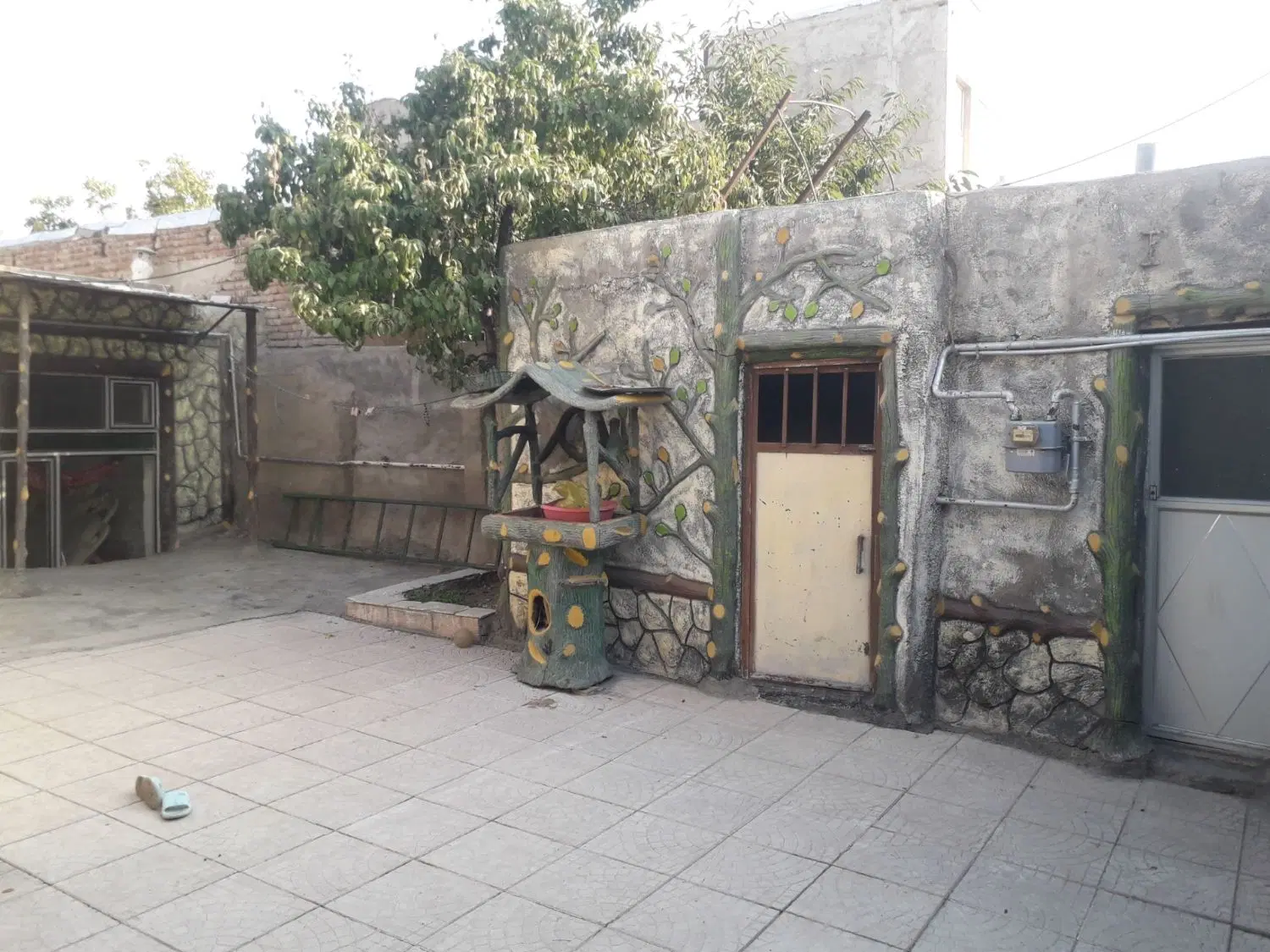 خانه ویلایی شمالی ۲۰۰متر بفروش میرسد.
