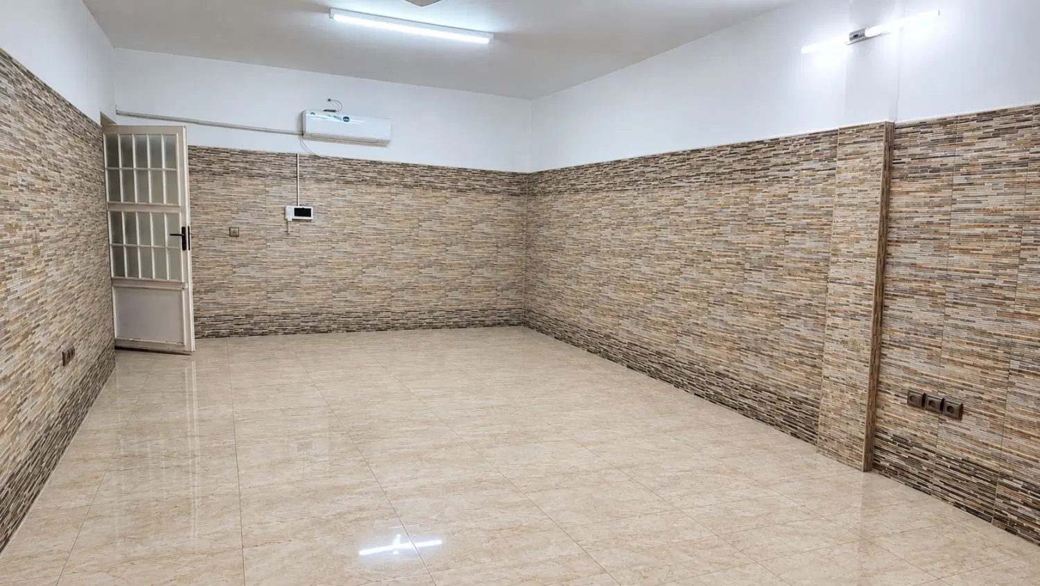 اجاره مکان ( فقط به خانم)