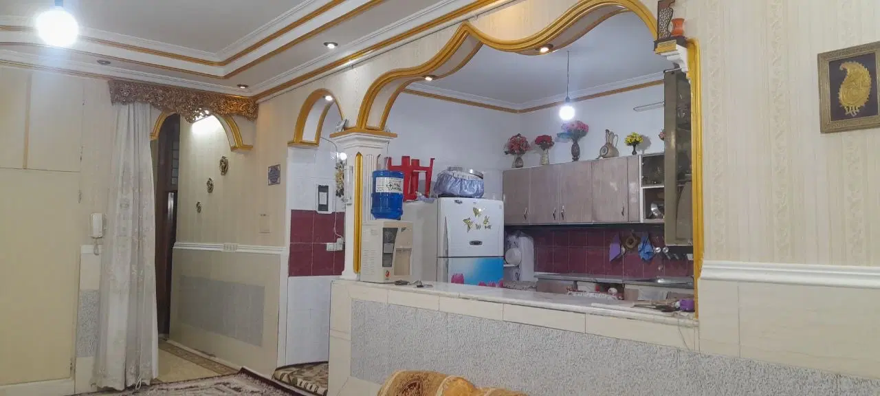 آپارتمان ۱۳۰ متری دو خواب خیابان قدس