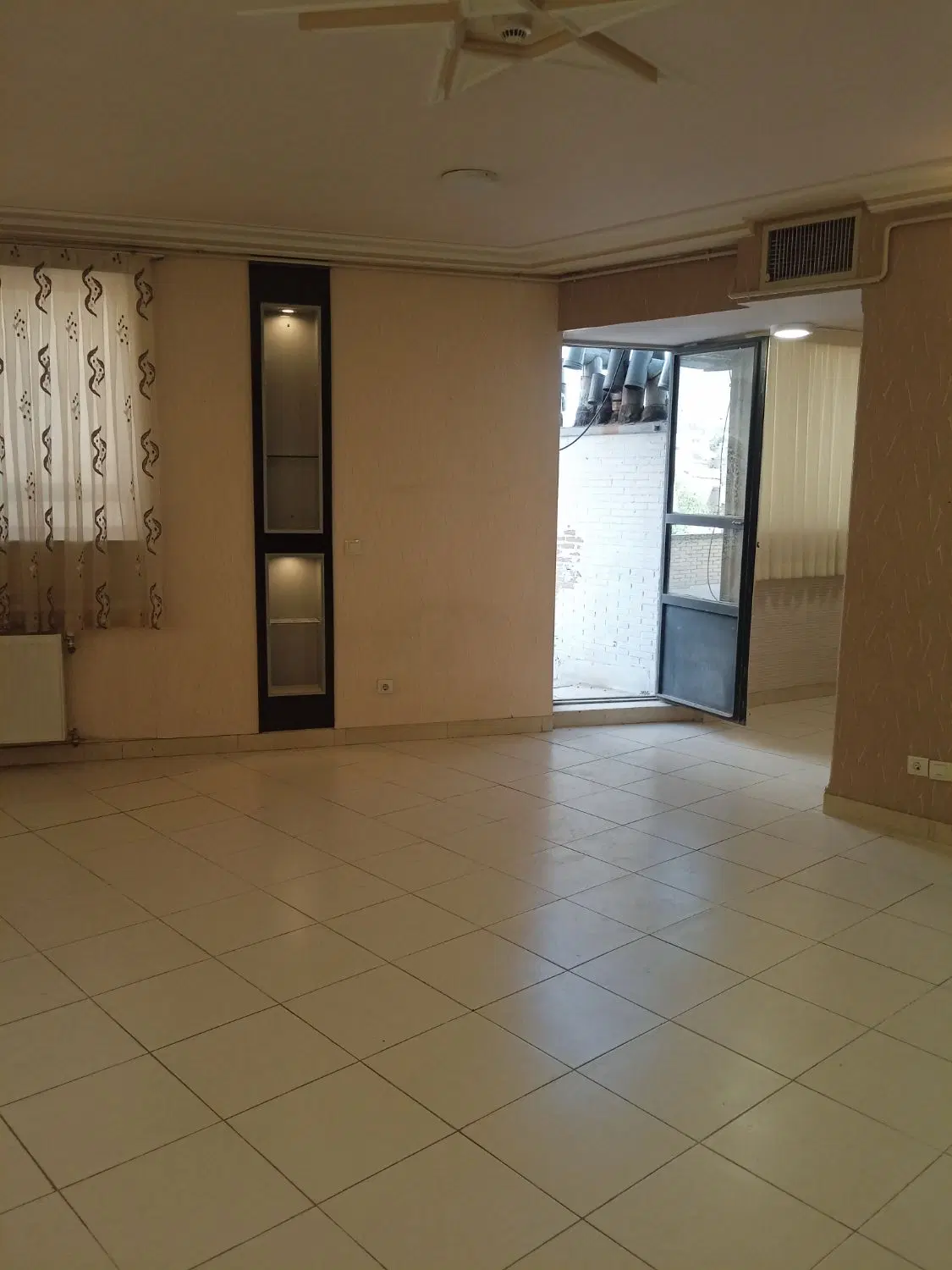 79مترمربع . خیابان طالقانی