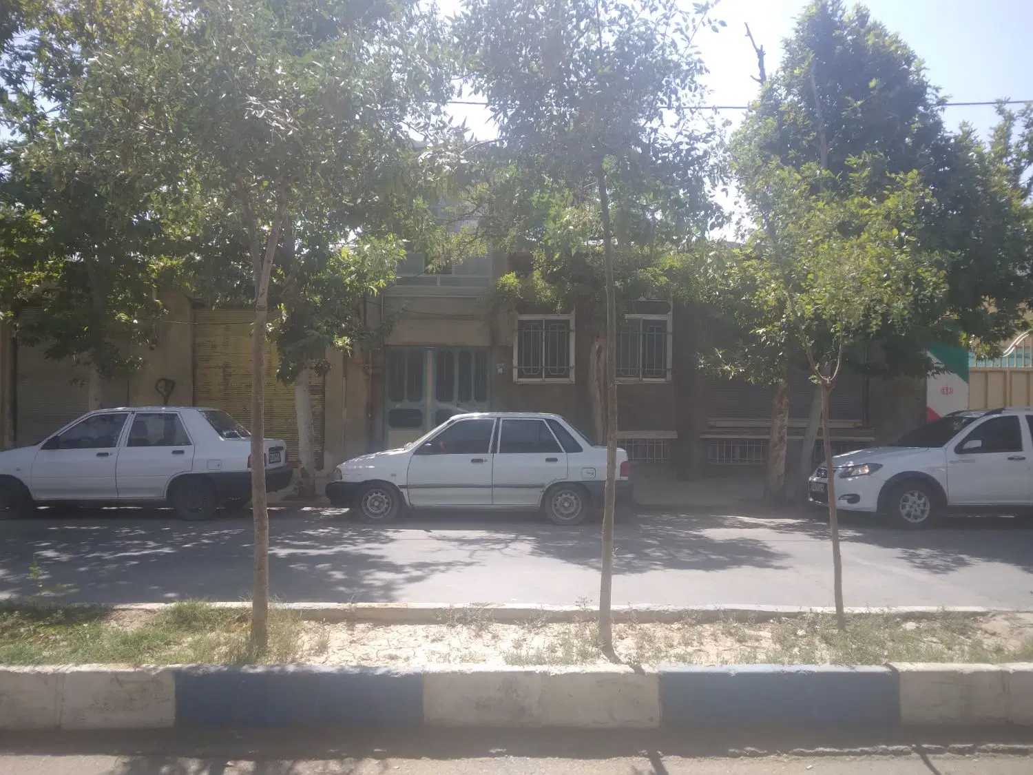 خانه ویلایی برای اجاره بر خیابان پاسداران اسداباد