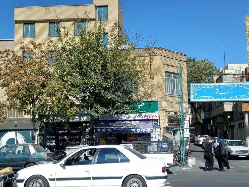 فروش ملک تجاری ومسکونی  ۲ طبقه