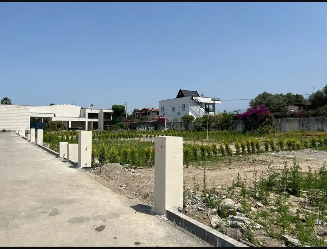 زمین ۷۰۰ متری شهرکی شمال متل قو