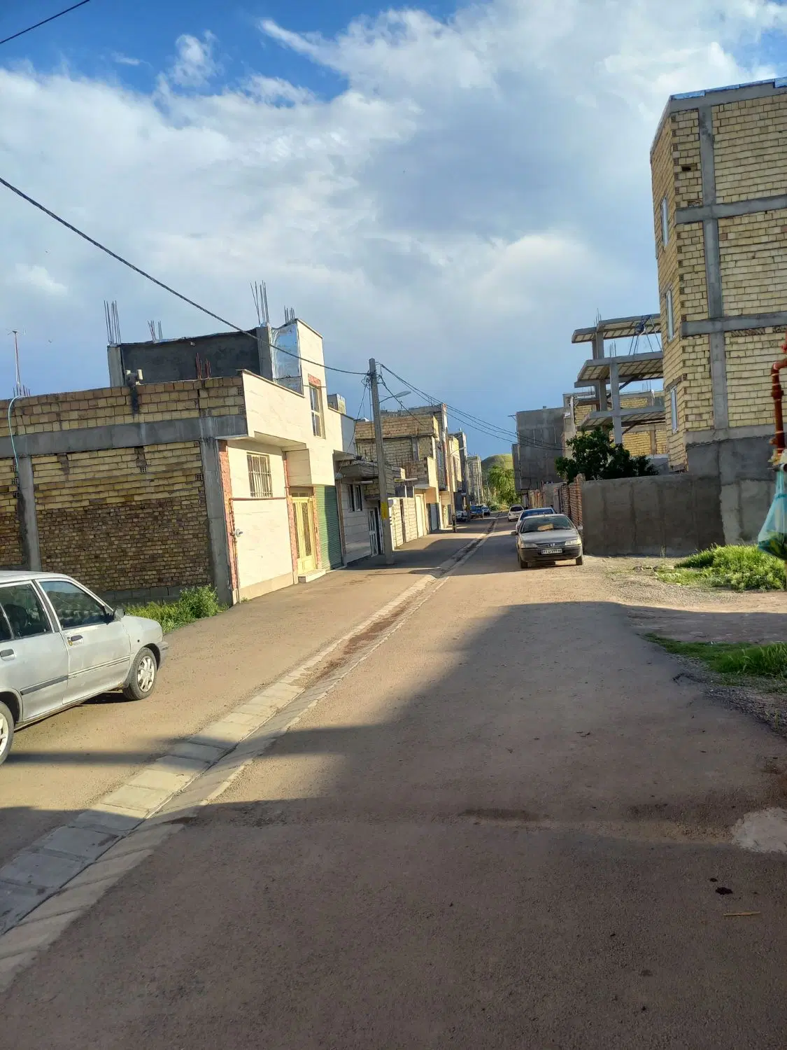 فروش زمین مسکونی در بهار ۴