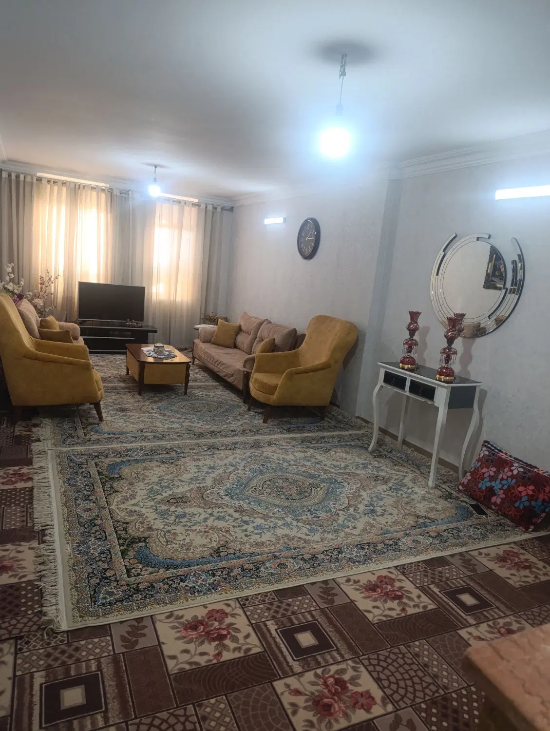 با سلام دورود به هم شهریان واحد ۸۵ متری بلوار پارک