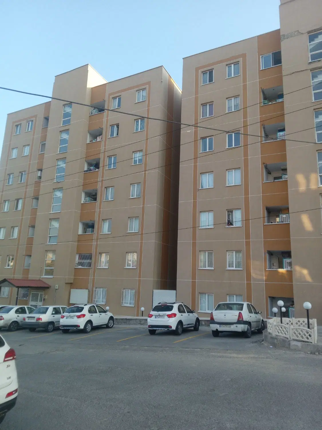 ۹۰متر آسانسور دار