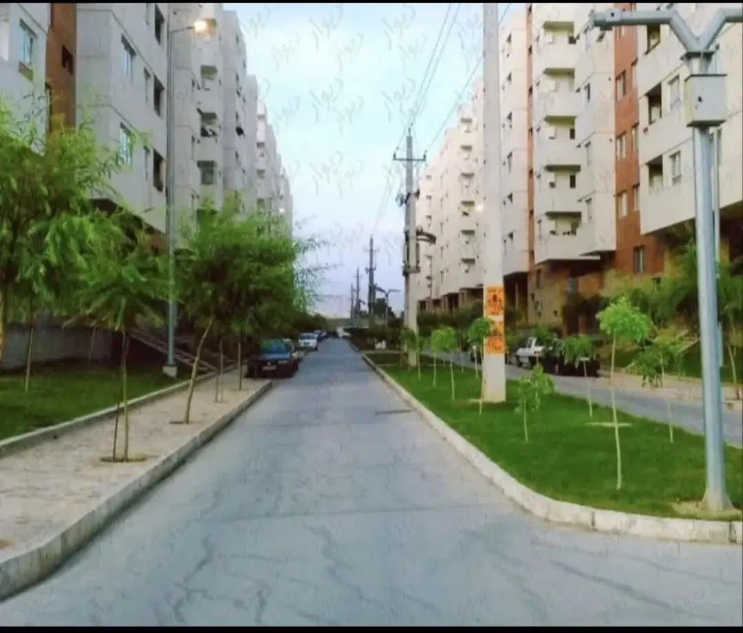 پاکدشت خیابان پارچین شهرک مداین 71_15متری